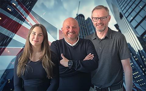 FqvW3kZYpZre363S-esbe-uk-team.jpg